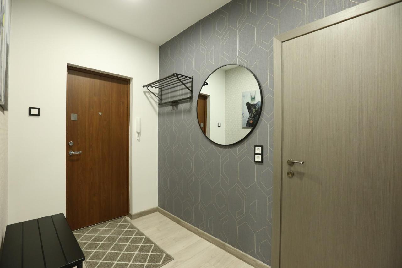 Comfy 2 Room Apartment - Free Parking - 350Mbps Wifi - Netflix 考纳斯 外观 照片