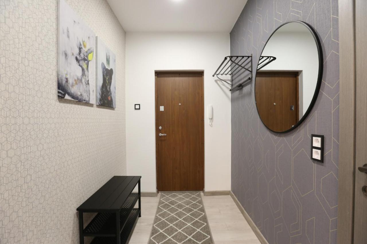 Comfy 2 Room Apartment - Free Parking - 350Mbps Wifi - Netflix 考纳斯 外观 照片
